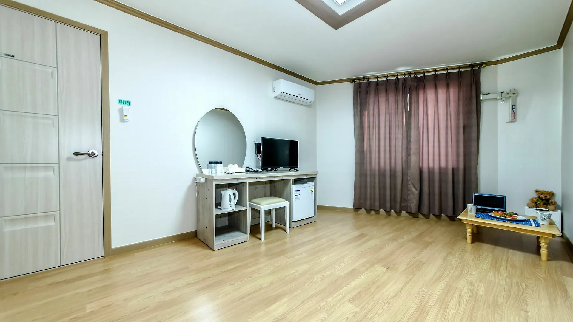 Beach Story Hotel Jeju 2*,